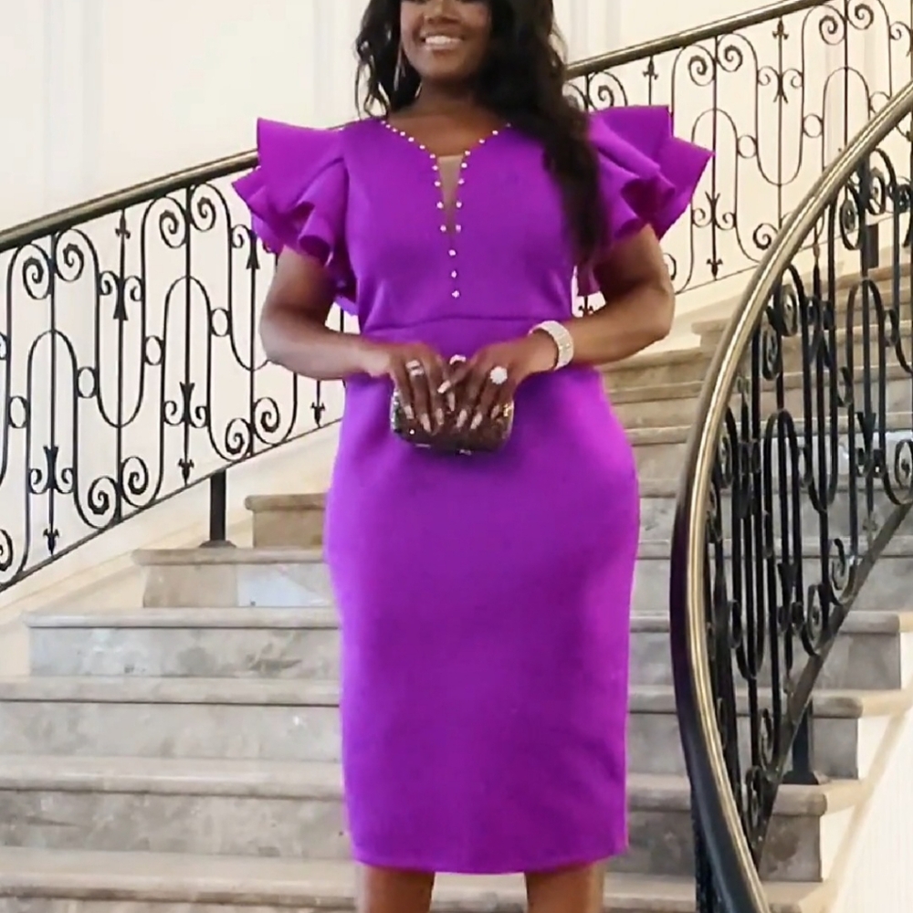 Dress - Picture 2 of 5